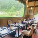 西欧料理 サヴァカ - 内観1