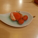 赤坂 詠月 - いちごコットンベリー、佐藤錦のサクランボ