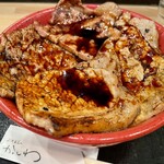 ぶたどんのかしわ - 豚丼はもちろん、山椒が美味しいです！