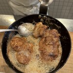 シャントレル - リドヴォー、イタリア産子牛フィレ肉盛り合わせ。グリーンピース、舞茸ご飯。
