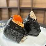 ヤマサイ - 料理写真:「紅花卵黄醤油漬け」「350円」、「うしマヨ」（300円）