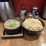 あんびしゃす花 - 