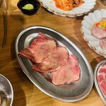 焼肉 一心たん助 - 