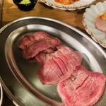 焼肉 一心たん助 - 
