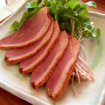 手打そば仁水 - 合鴨のスモーク