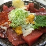 山芳亭 - 山芳丼アップ