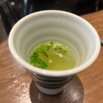 博多水たき濱田屋 - スープの味が刻々と変化します