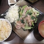 Tonkichi - 豚肉青菜炒め…炒飯♪