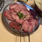 味ん味ん - 料理写真:牛タン