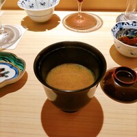 鮨 由う - 