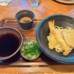 山本屋本店 - 冷やし天ぷらつけうどん…えび天2本➕きつね