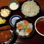 いっちょう - ミニタイサーモン丼とミニソースヒレカツ丼小うどんセット