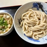 Inakaudon Tetsu - 貝出汁の肉汁うどん(ふつう) 1,000円