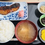 Himono Dainingu Yoshi-Uotei - アコウダイのみりん干し定食
