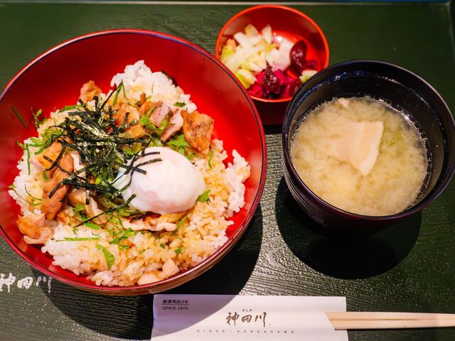 Kanda Gawa Tokyo Keibajo Nai Ten