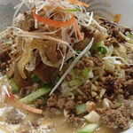 正龍 - 冷し落花担々麺　特製ダレに千葉県特産のピーナッツとゴマをコク豊かに濃厚ブレンド