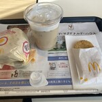 McDonald's - ソーセージエッグマフィン520円、アイスカフェラテS＋50円