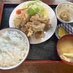 Kosumosu - 唐揚げ定食①