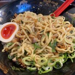 Ramen Kozou - まぜそば、攪拌後は美しくない(^_^;)