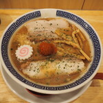 からみそラーメンふくろう - からみそラーメン 950円