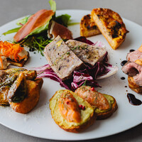 シェフのおまかせ冷前菜盛り合わせ（一人前）