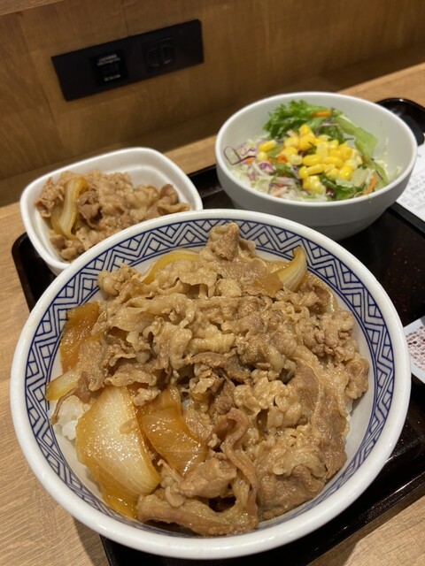 Yoshinoya Keisei Takasugo Eki Mae Ten photo 3