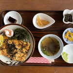 しらさ - ウニと海ぶどう丼定食