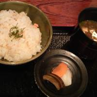 馳走いなせや - 季節のまぜ御飯・赤だし・香の物