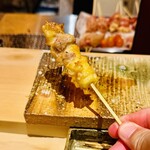 焼き鳥 こと - 膝の関節