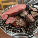 肉のオカダ宴会場 - 