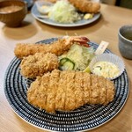 黒豚とんかつ ほり壱 - 特選ロースとヒレと海老のほり壱のフルコンボの御姿