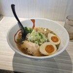 麺屋はる - しょうゆラーメンあっさり味の煮玉子