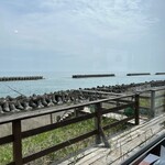 光る海 - お席からの眺め