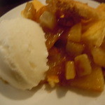 エミリー・モウリ  デザートサロン - 2014年1月　塩アイスと一緒にいただいても美味しい