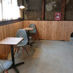 お菓子とくつろぎとこむぎさん - 内装①