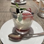 Bistro Buzz 赤坂 - 