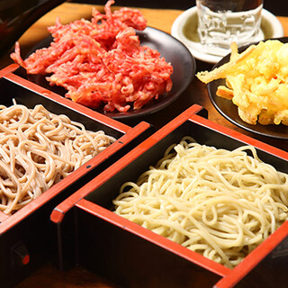 We recommend the "Nishiki Soba" where you can enjoy two different types of soba noodles. Half bowl set available.