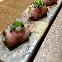 十皿 - 神戸ビーフの藁燻し　手まり寿司風