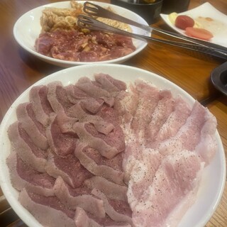 笑うホルモンまるこげや_0