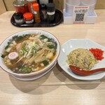 ラーメンか!チャーハンか! 富雄駅前店 - 