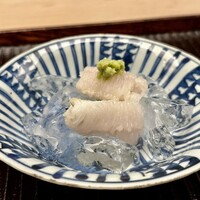 緒方 - ハモの炭火焼霜