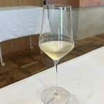 ウシマル - イタリアの白ワイン　ビノグリ