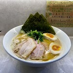 ほのぼんヌードルズ - 2周年限定メニュー
      ハウス系らーめん ほのぼのハウス B棟 930円  味玉 120円