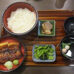 Kankou Sou - やなまぶし丼 並（1段）2,180円（税込）。