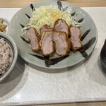 名古屋名物 みそかつ 矢場とん - 