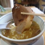 かし亀 - チャーシュー2枚入り