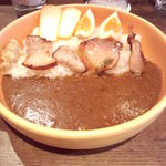 はなわベイビー - 燻製4種W盛りカレー\880