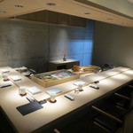 凜としながらもぬくもりもある店内でした。