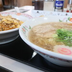 餃子の王将 - マーボー丼ランチ（麺並盛）＆餃子