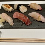 Shinjuku Sushi Yokota - にぎり寿司6巻